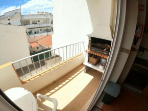 Algarve, spacious T2 with balcony and garage, Armacao de Pera
